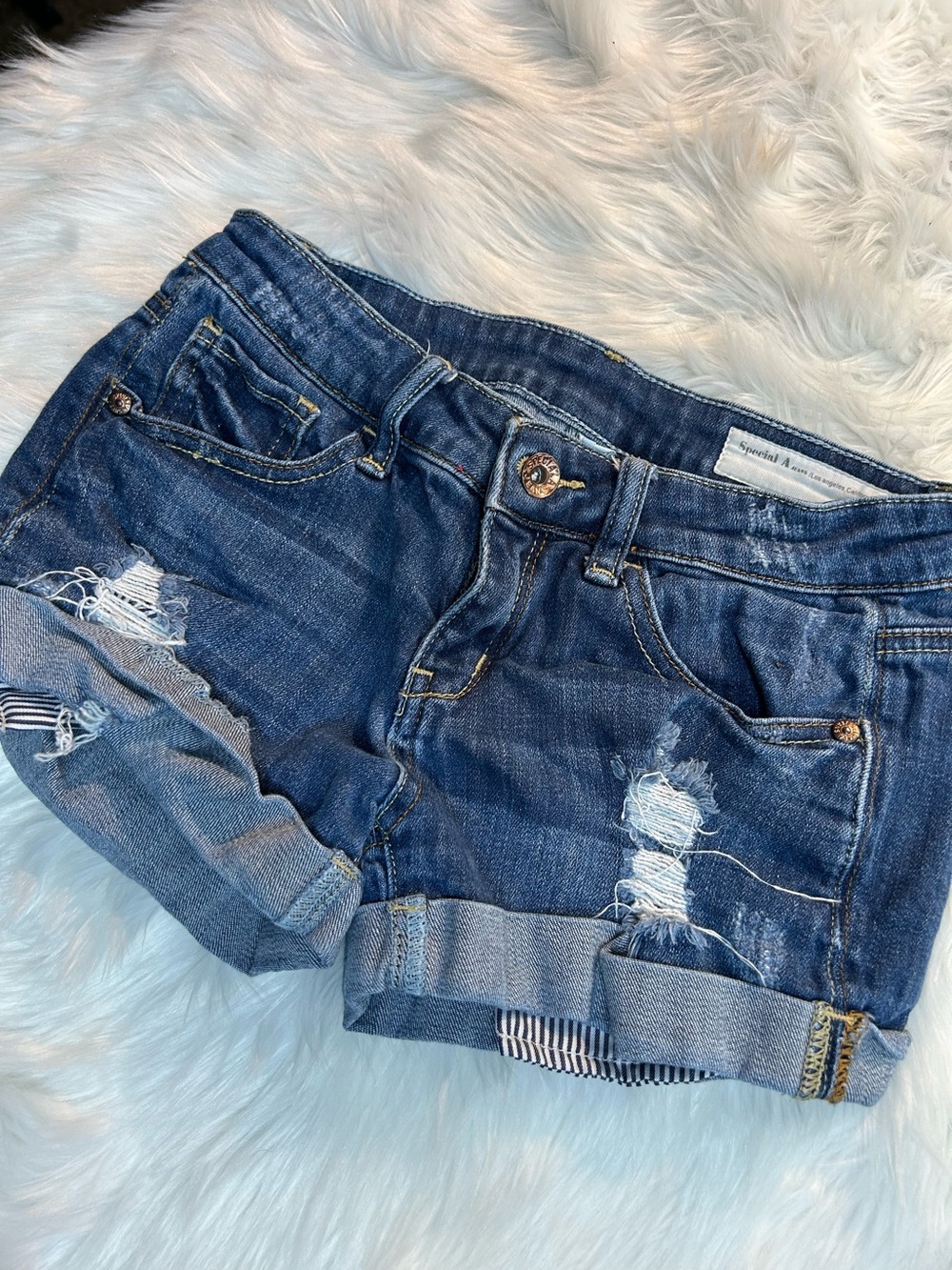 Special A Los Angeles Distressed Cuffed Denim Shorts Women’s Size 3 (26)